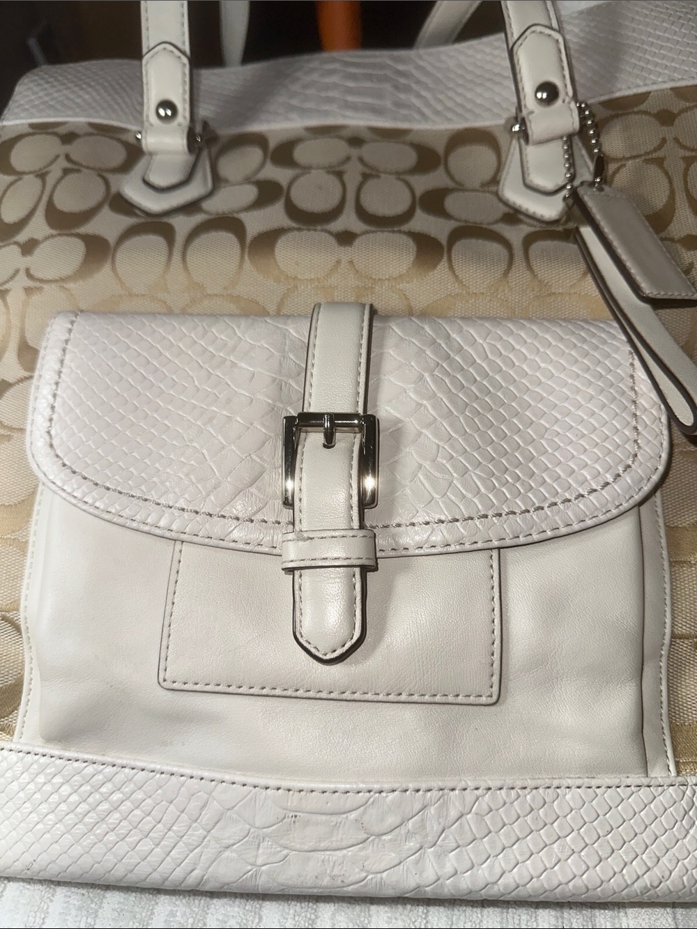 Coach tote - Picture 9 of 11